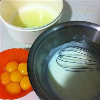 超浓郁清新柠檬酸奶杯子蛋糕/清新与浓郁的完美结合的做法步骤3