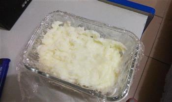脆皮甜润炸鲜奶的做法步骤4
