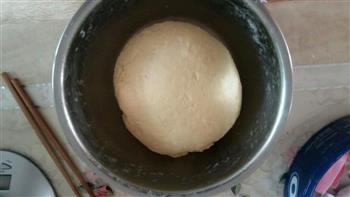 葡萄干椰蓉面包的做法步骤2