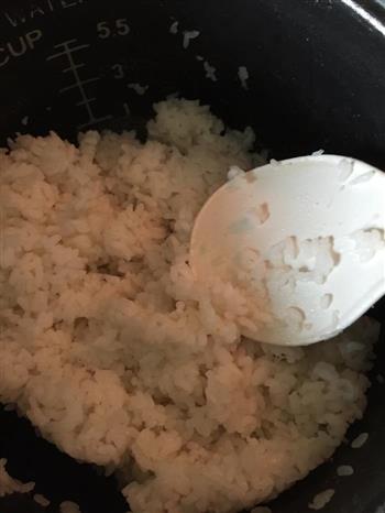 什锦炒饭-黄瓜鸡蛋汤的做法步骤2