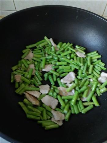 肉炒豇豆的做法步骤6
