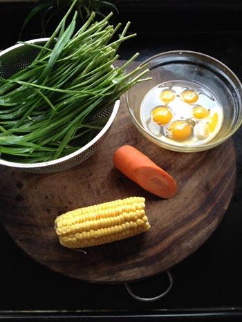 素食-韭菜煎蛋的做法步骤1