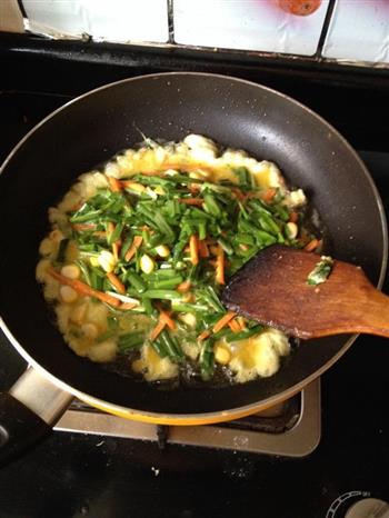 素食-韭菜煎蛋的做法步骤5
