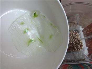 美白祛湿抗衰老-芦荟薏米汁的做法步骤4