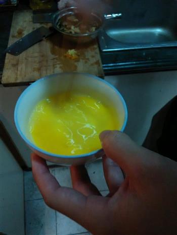 杂菇山东水饺虾仁鸡蛋汤的做法步骤2