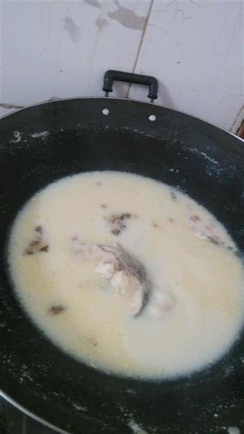 营养汤-鱼黄豆浆枸杞鱼尾汤的做法步骤5