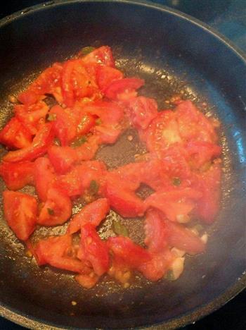 西红柿炒鸡蛋，简单菜不简单的做法步骤5