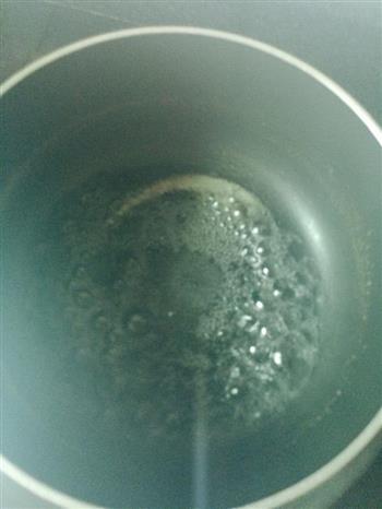 芒果椰汁黑凉粉的做法步骤1