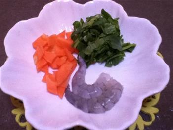 宝宝辅食12+-蔬菜鲜虾粥的做法图解1