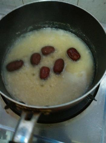 补血养胃-红枣小米粥的做法图解4