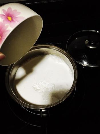 超简单的椰奶冻的做法步骤2