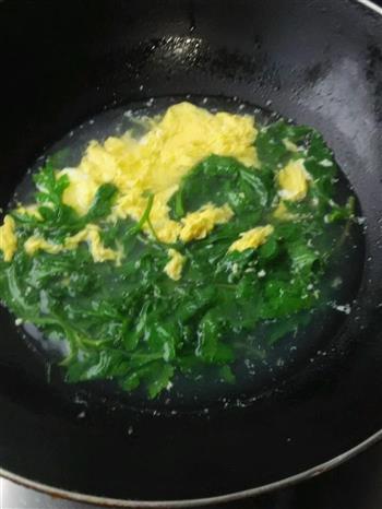 菊叶蛋汤的做法步骤3