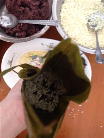 闹端午碱水红豆粽怎么做，闹端午碱水红豆粽怎么做好吃，闹端午碱水红豆粽做法