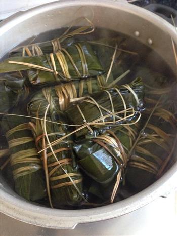 闹端午碱水红豆粽怎么做，闹端午碱水红豆粽怎么做好吃，闹端午碱水红豆粽做法