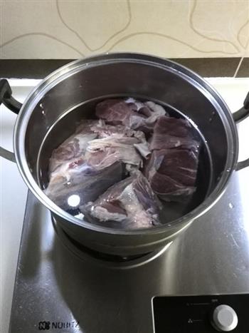 清炖牛肉的做法步骤3