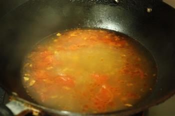 酸爽除湿-西红柿酸汤肥牛的做法步骤11