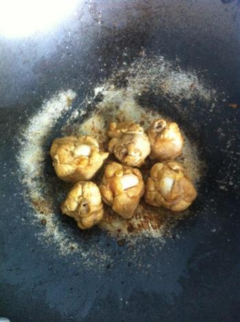 咖喱鸡腿烧土豆的做法步骤1