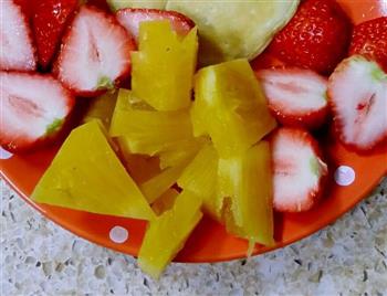 营养减肥餐-酸奶水果麦片塔的做法图解1