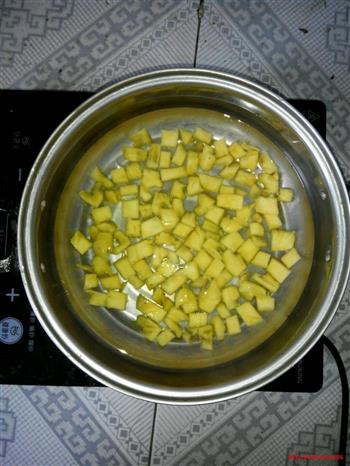 自制菠萝罐头的做法图解3