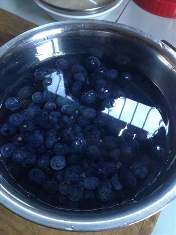 蓝莓土豆泥的做法步骤3