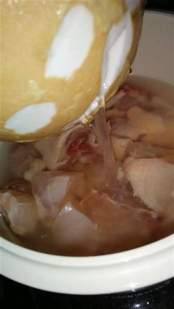 清甜椰子鸡汤的做法步骤3