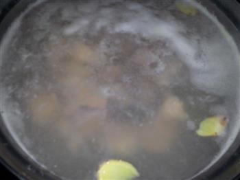 黑木耳瘦肉羹汤的做法步骤4