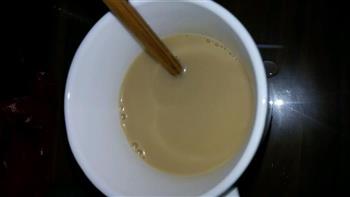 自制奶茶的做法步骤4