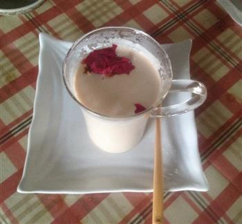 重熏乌龙玫瑰奶茶的做法图解4