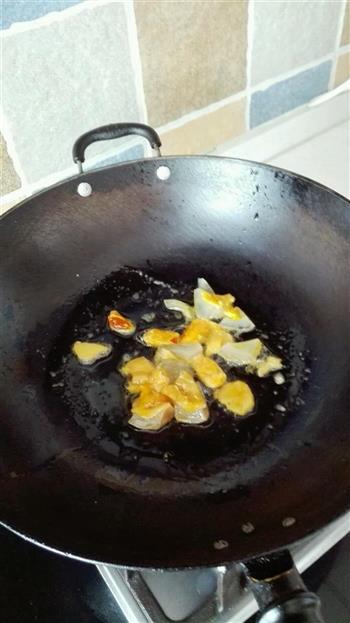 黄瓜皮蛋汤的做法图解2