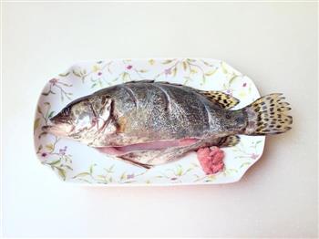 清蒸桂鱼—美味的桂鱼花的做法步骤1