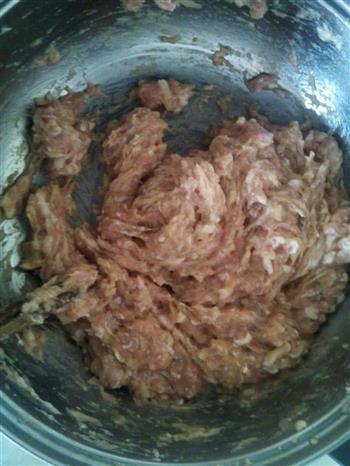 超简单猪肉大葱饺子的做法步骤3