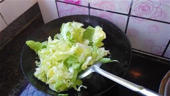 炝炒圆白菜的做法步骤4