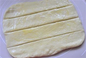 日式香浓炼乳面包的做法图解4