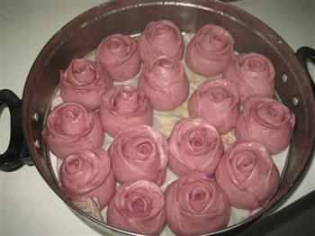 羞答答的玫瑰静悄悄的开-紫薯玫瑰花卷的做法图解12