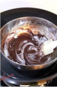 简单几步自制美味朗姆松露巧克力的做法步骤3