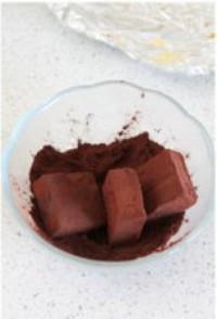 简单几步自制美味朗姆松露巧克力的做法步骤9
