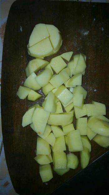 电饭煲版土豆炖牛腩的做法步骤2