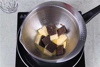 当巧克力遇到面粉的完全结合-巧克力蛋糕的做法步骤2