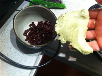 抹茶红豆糯米糍的做法步骤4