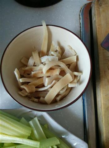 东北酱焖小土豆的做法步骤2