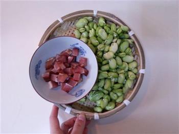腊肉炒蚕豆的做法步骤1