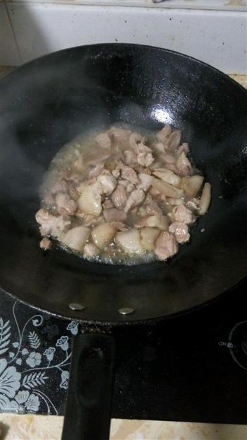 蒜台炒肉的做法步骤2