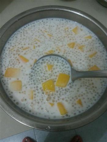 芒果牛奶西米露的做法步骤5