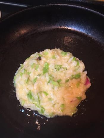 蔬菜米饭饼的做法步骤5