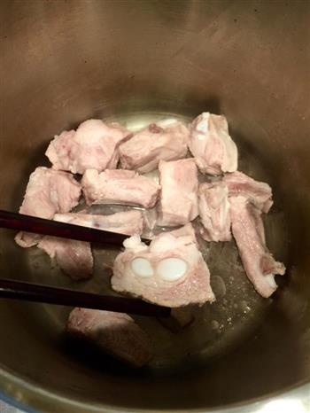 排骨炖豆角土豆-高压锅版的做法步骤1