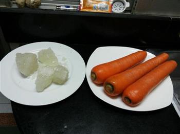 DIY甜蜜胡萝卜糖的做法步骤1