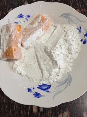 咸蛋黄焗南瓜的做法图解2