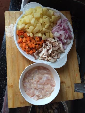 土豆鸡肉咖喱饭的做法步骤1