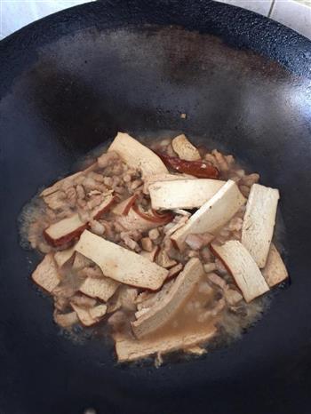 快手菜-香干炒肉-不用腌肉的做法步骤6