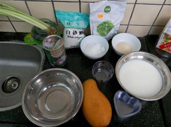 抹茶芒果椰汁糕的做法步骤2